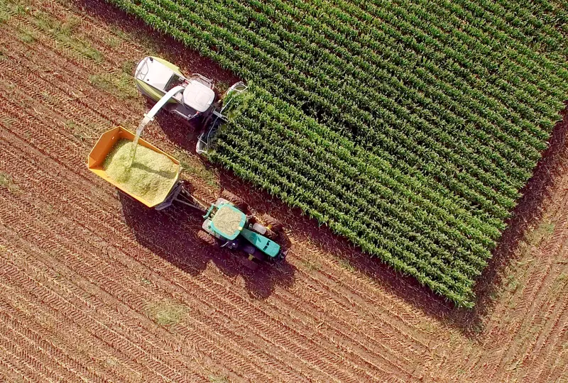 GettyImages-604352738 - farm machines.jpg